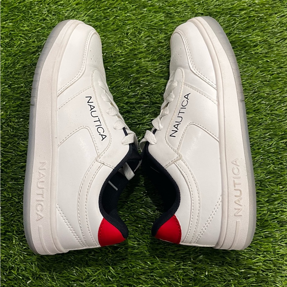 Nautica Boys Classic White and Red Faux Leather Sneakers Little Boys 2 - Picture 4 of 10